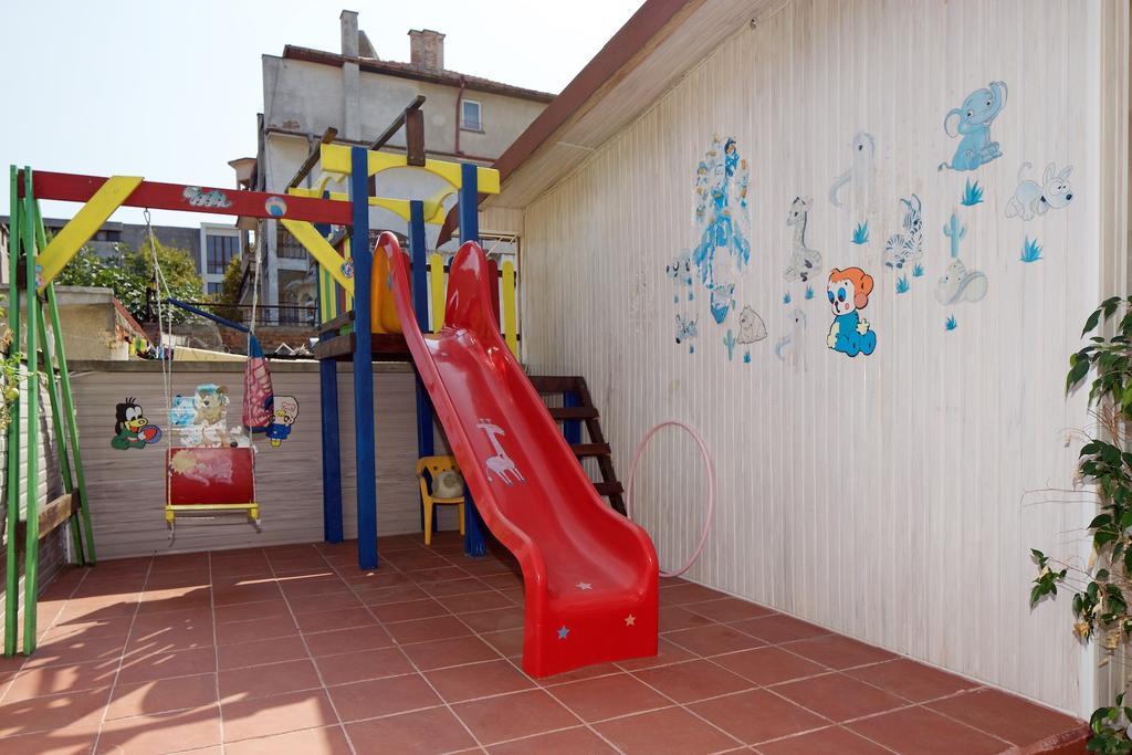 Peshev Family Hotel Несебр Экстерьер фото