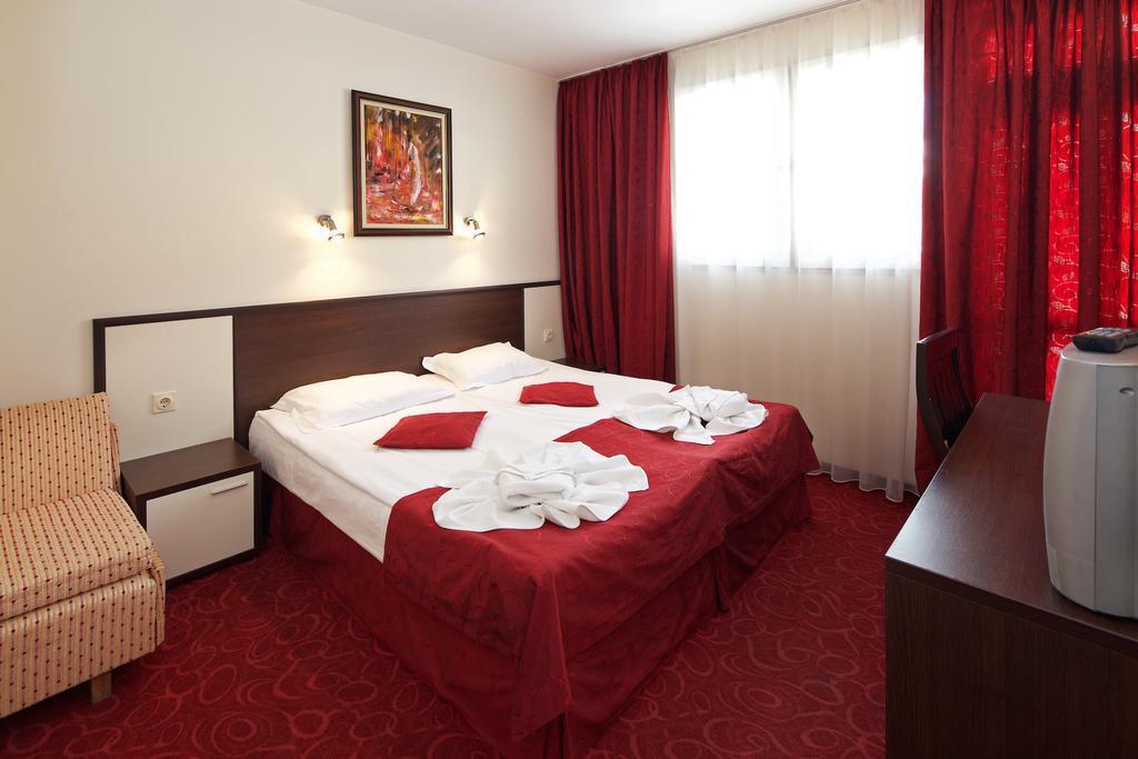 Peshev Family Hotel Несебр Экстерьер фото