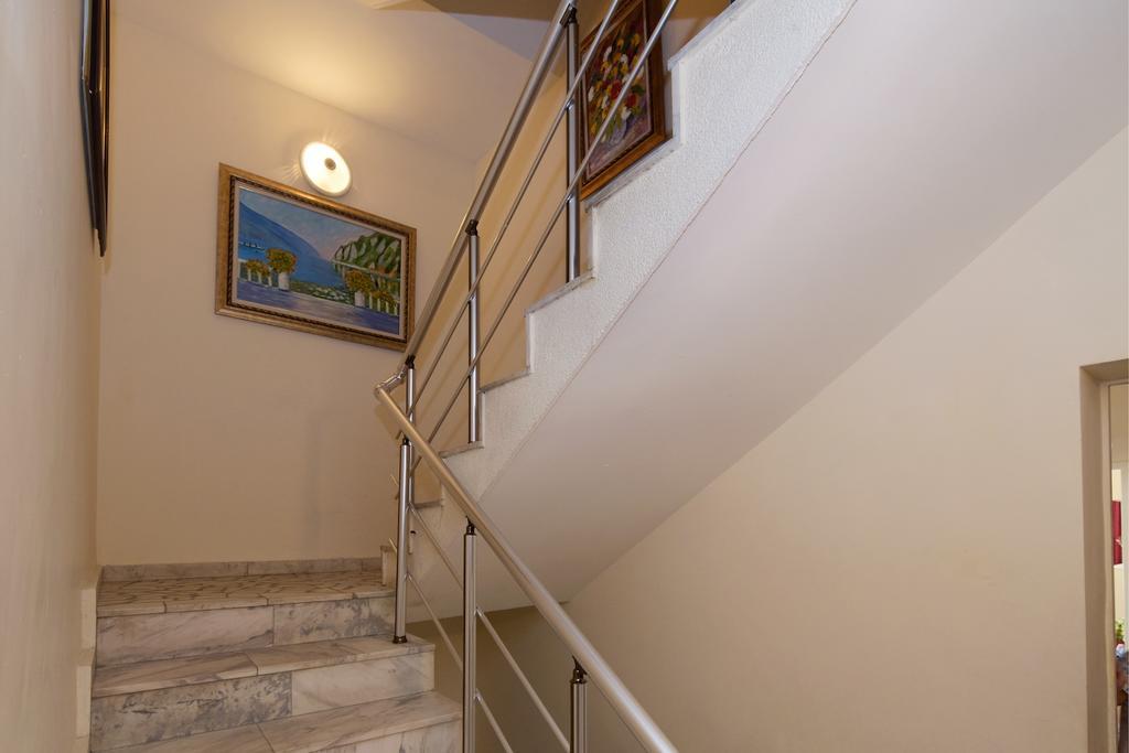 Peshev Family Hotel Несебр Экстерьер фото